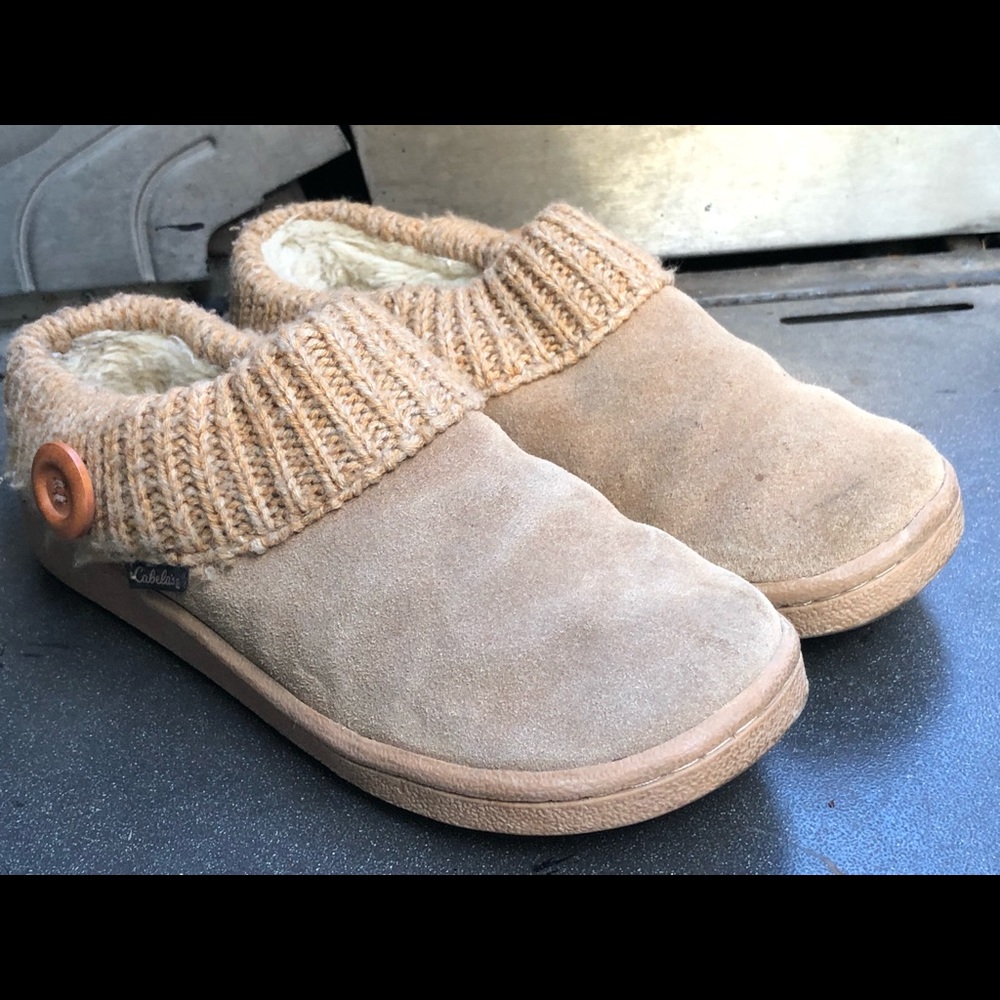 Cabelas Moccasin Tan Suede Slip On Slippers Gem